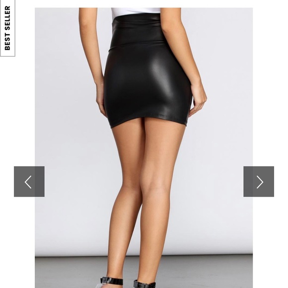 Windsor Black Leather Skirt - Picture 2 of 3